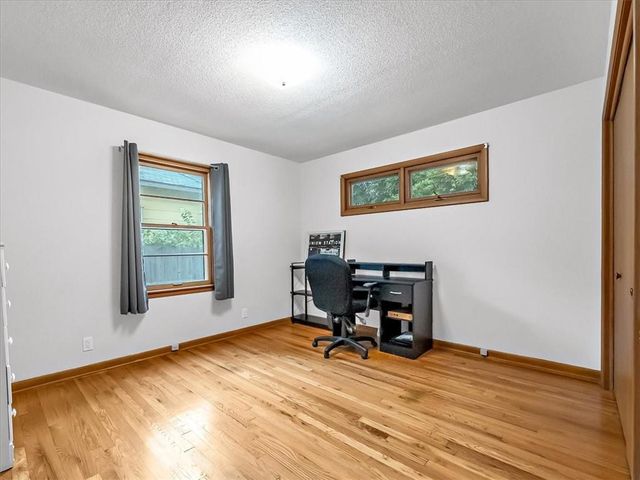 404 E Hale Street, Spring Hill, KS 66083