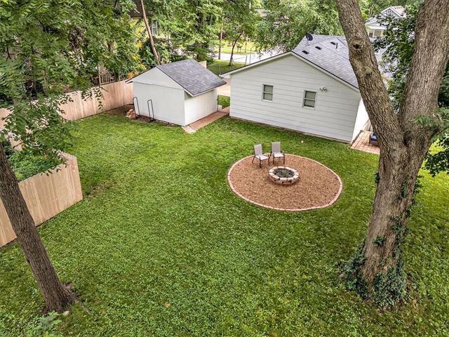 404 E Hale Street, Spring Hill, KS 66083