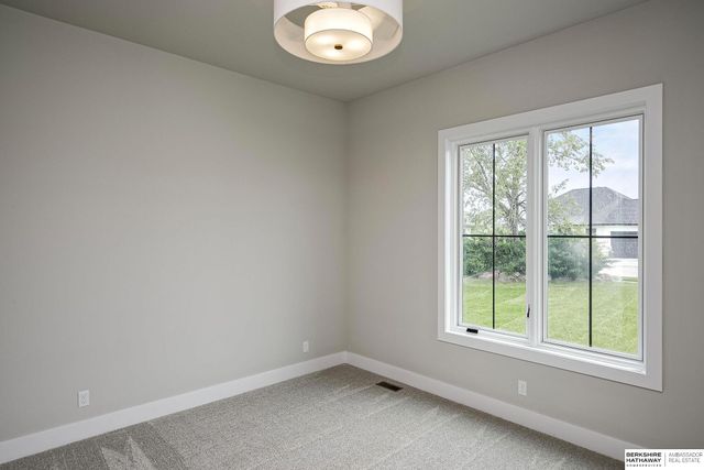 11819 N 173rd Circle, Bennington, NE 68007