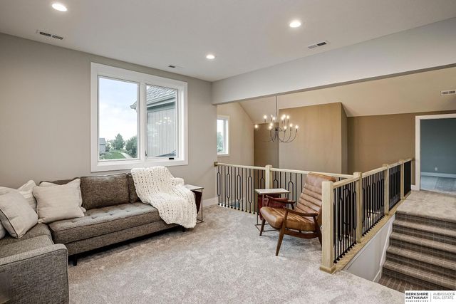 11819 N 173rd Circle, Bennington, NE 68007