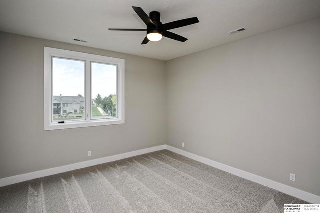 11819 N 173rd Circle, Bennington, NE 68007
