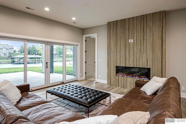 11819 N 173rd Circle, Bennington, NE 68007