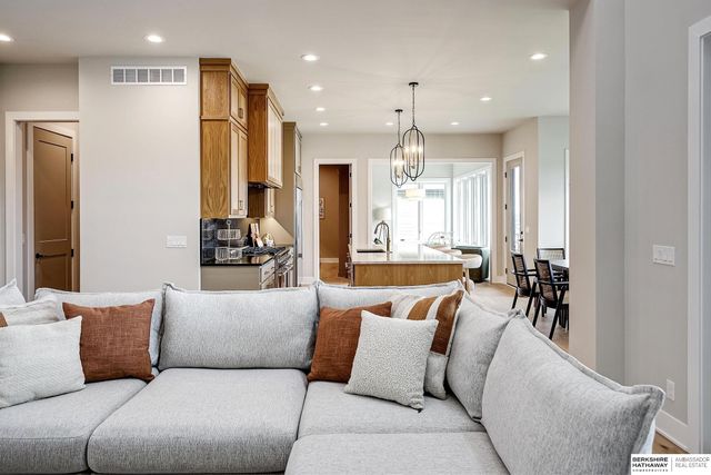 11819 N 173rd Circle, Bennington, NE 68007