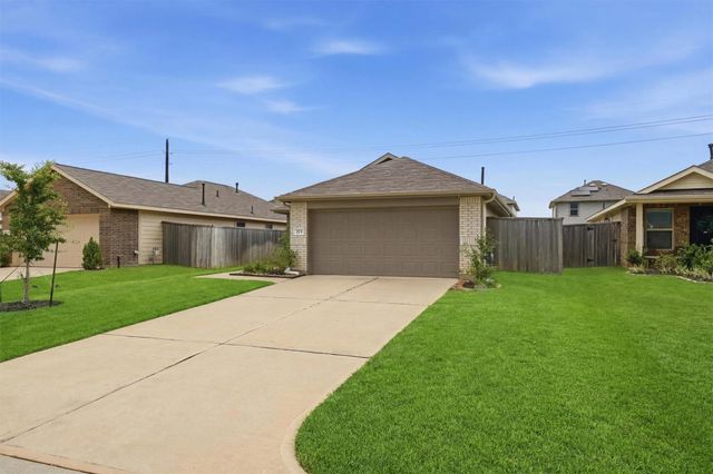 213 Rustic Ridge Circle, Magnolia, TX 77354