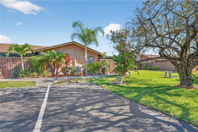 17313 Birchwood LN, Fort Myers, FL 33908