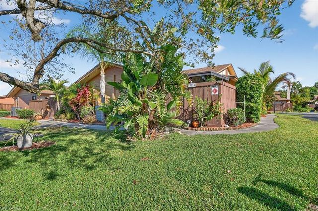 17313 Birchwood LN, Fort Myers, FL 33908