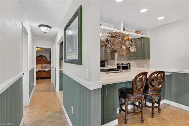 17313 Birchwood LN, Fort Myers, FL 33908