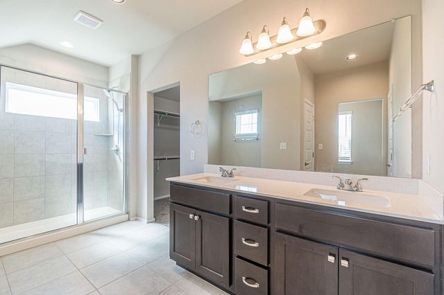 141 White Dunes DR, Maxwell, TX 78656