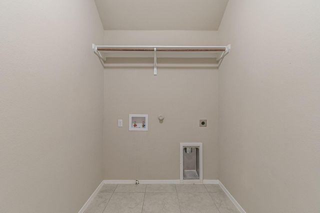 141 White Dunes DR, Maxwell, TX 78656