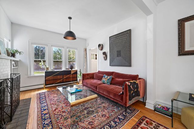 937 Pleasant Avenue, Highland Park, IL 60035