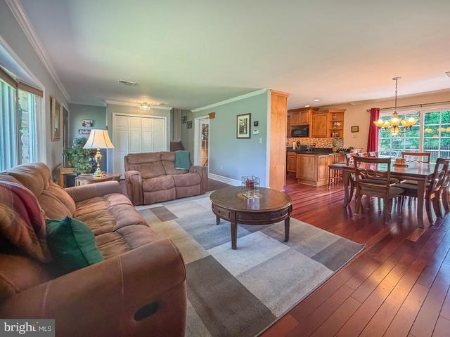 925 BIG OAK RD, Yardley, PA 19067