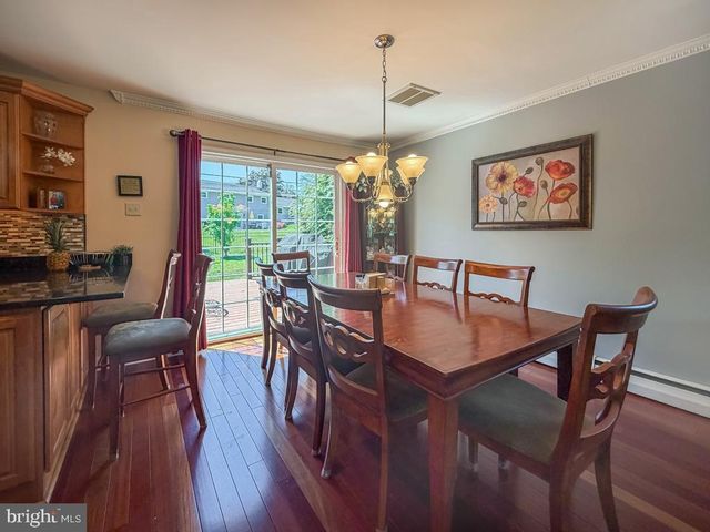925 BIG OAK RD, Yardley, PA 19067