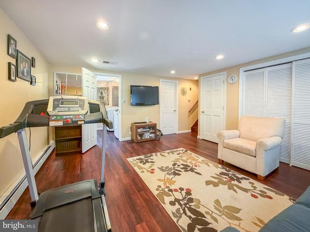 925 BIG OAK RD, Yardley, PA 19067