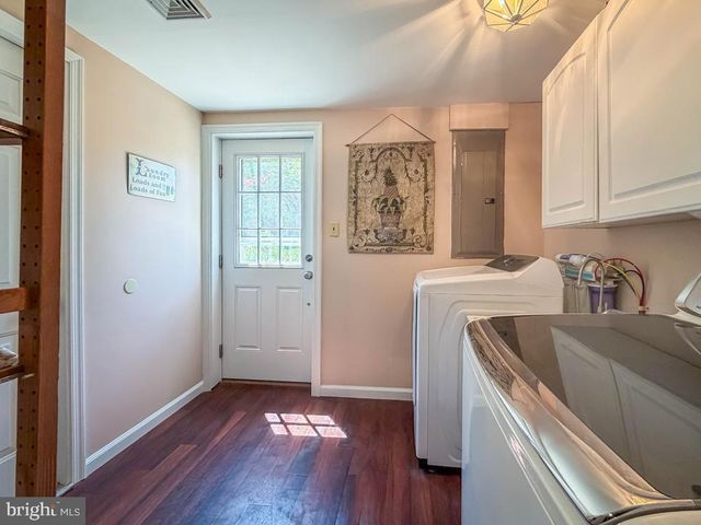 925 BIG OAK RD, Yardley, PA 19067