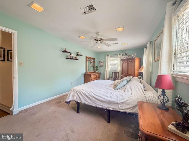 925 BIG OAK RD, Yardley, PA 19067
