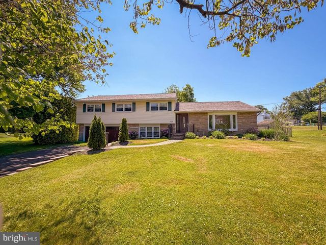 925 BIG OAK RD, Yardley, PA 19067