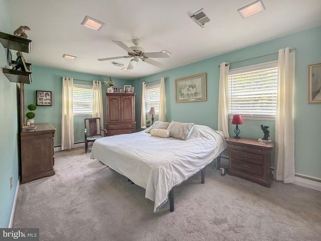925 BIG OAK RD, Yardley, PA 19067
