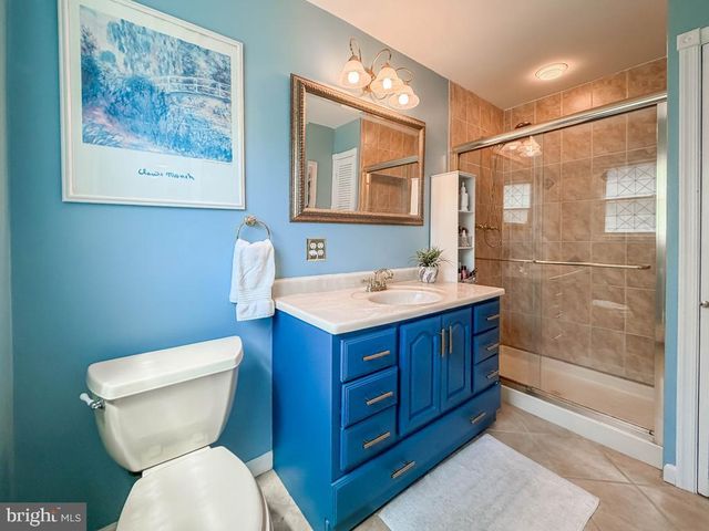 925 BIG OAK RD, Yardley, PA 19067