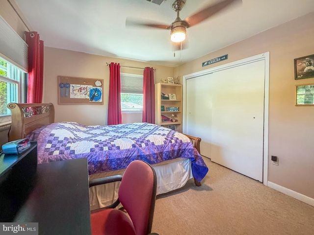 925 BIG OAK RD, Yardley, PA 19067