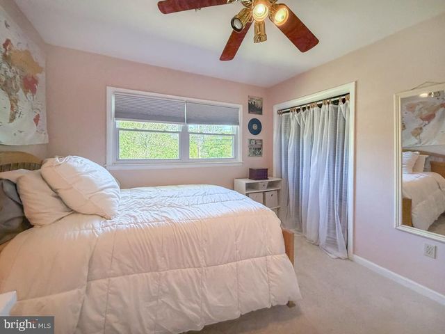 925 BIG OAK RD, Yardley, PA 19067