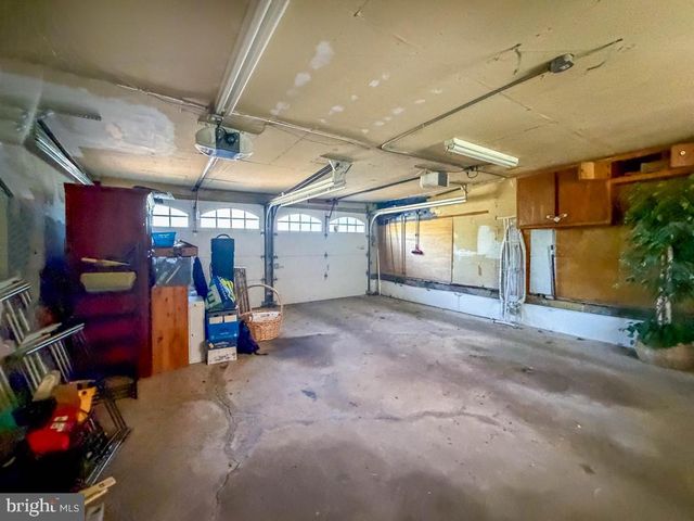 925 BIG OAK RD, Yardley, PA 19067