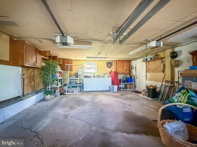925 BIG OAK RD, Yardley, PA 19067