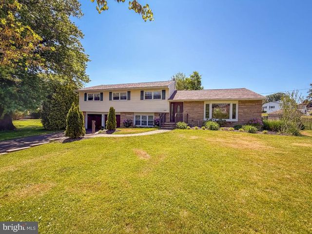 925 BIG OAK RD, Yardley, PA 19067