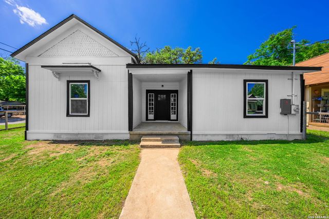 502 Ross St, Kerrville, TX 78028