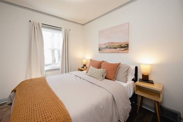 6306 Urbandale Avenue, Des Moines, IA 50322