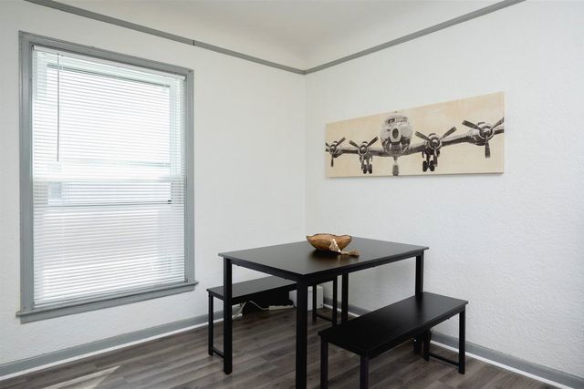 6306 Urbandale Avenue, Des Moines, IA 50322