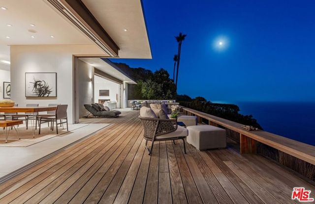 32554 Pacific Coast Highway, Malibu, CA 90265