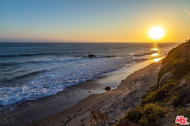 32554 Pacific Coast Highway, Malibu, CA 90265