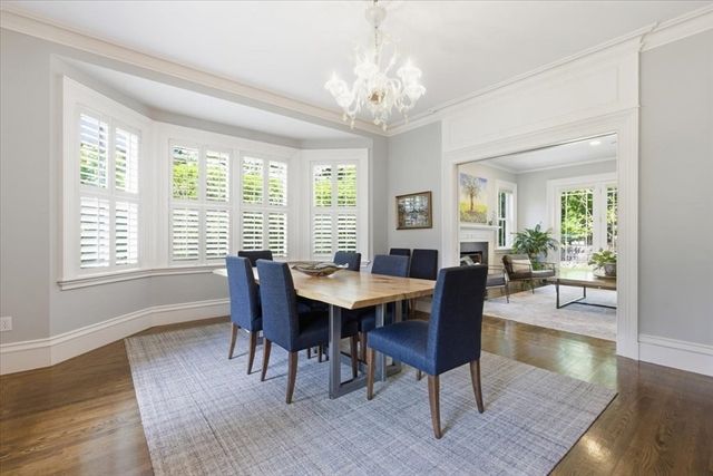 7 Locust Ave, Lexington, MA 02421