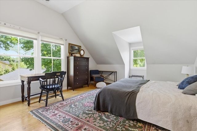 7 Locust Ave, Lexington, MA 02421