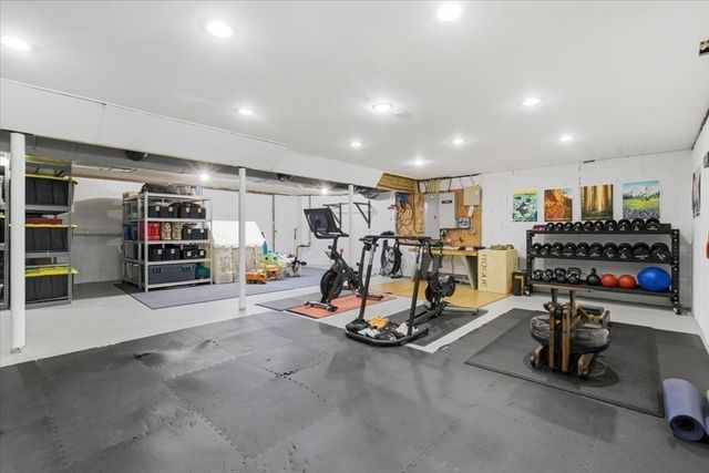 7 Locust Ave, Lexington, MA 02421