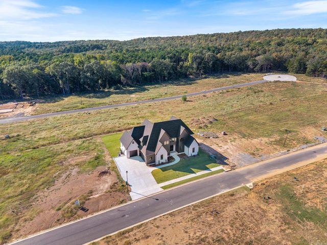 1635 Southwinds Drive, Conway, AR 72034