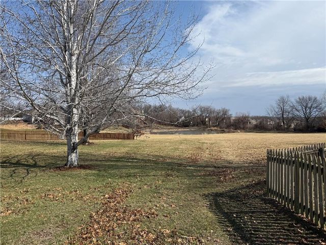 4303 Leighton Court, St Joseph, MO 64506