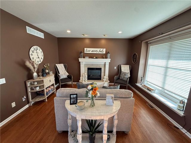 4303 Leighton Court, St Joseph, MO 64506