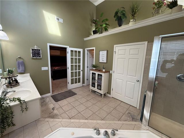 4303 Leighton Court, St Joseph, MO 64506