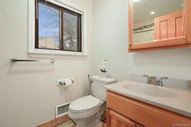 8 Talcott Road, Rye Brook, NY 10573