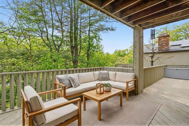 8 Talcott Road, Rye Brook, NY 10573