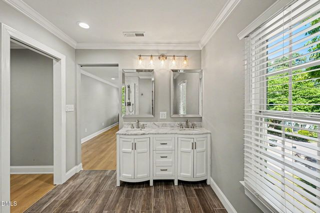 5605 Knollwood Road, Raleigh, NC 27609