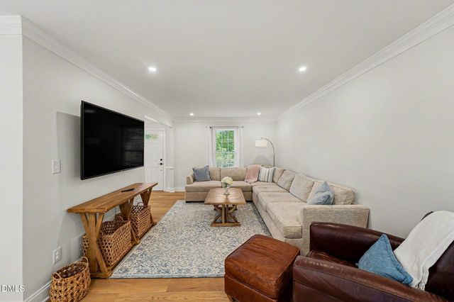 5605 Knollwood Road, Raleigh, NC 27609