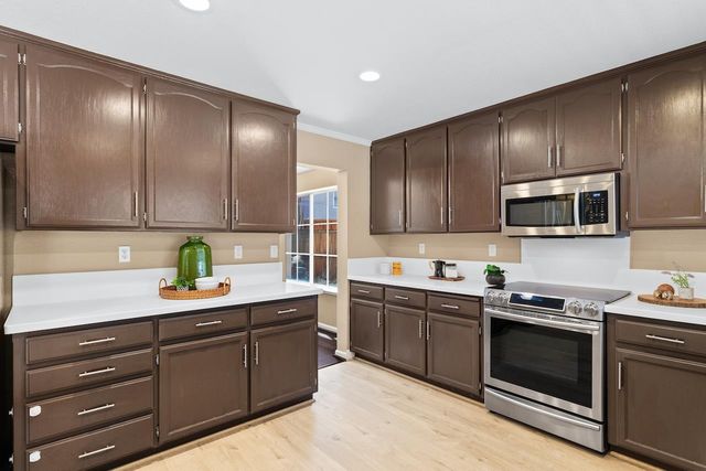 1555 Monterey Ct, Tracy, CA 95376