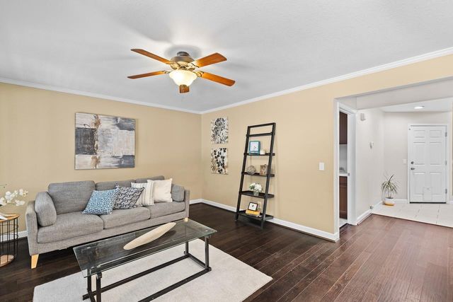 1555 Monterey Ct, Tracy, CA 95376