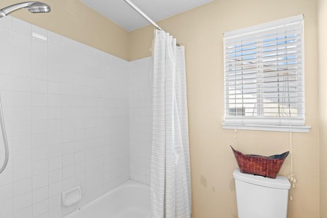 1555 Monterey Ct, Tracy, CA 95376