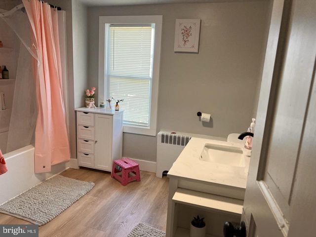 244 - 246 N MARKET ST, Elizabethtown, PA 17022