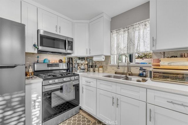 17371 Willard, Northridge, CA 91325