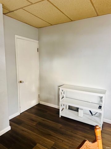 1409 E Center Street, Warsaw, IN 46580