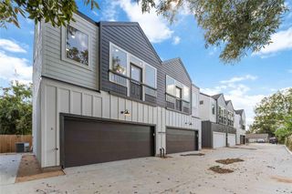 4713 Mallow Street C/D, Houston, TX 77033